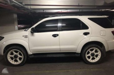 FOR SALE 2005 TOYOTA Fortuner Gas 4x2