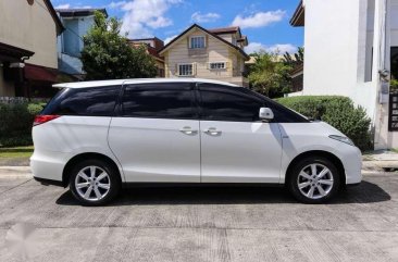 2011 Toyota Previa  AT White Van For Sale 