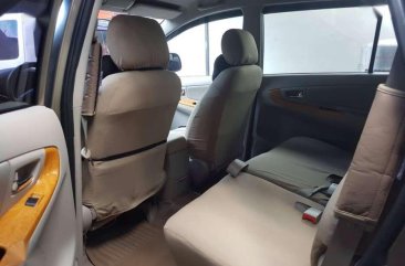 Toyota Innova G 2010 model Gas engine FOR SALE