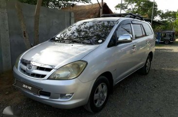 2005 Toyota Innova E Diesel FOR SALE 