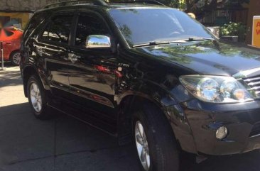 Toyota Fortuner 2007 4x2 Gas AT Black