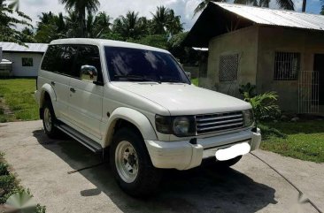 Clean MITSUBISHI Pajero 2.5 exceed FOR SALE