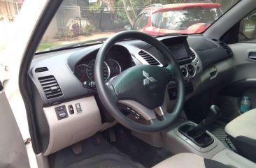 Mitsubishi Strada 2011 FOR SALE 