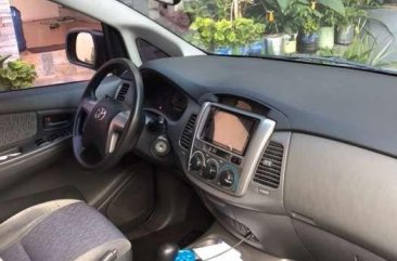 Toyota Innova E 2012 FOR SALE