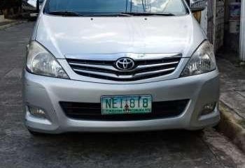 Toyota Innova 2009 Top of the line "V" FOR SALE
