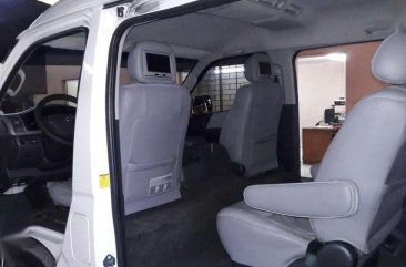 2012 Toyota Hiace SUPER GRANDIA 2.5 Automatic Diesel