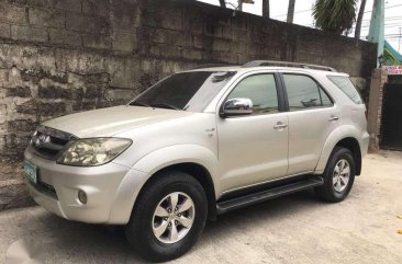 2009 Toyota FORTUNER G Diesel AT For Sale 