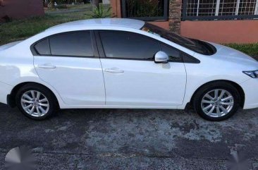 Honda Civic 2012 White Top of the Line For Sale 