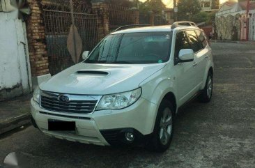 Subaru Forester 2010 AT FOR SALE