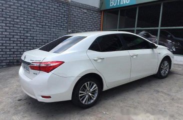 Well-maintained Toyota Corolla Altis 2015 for sale