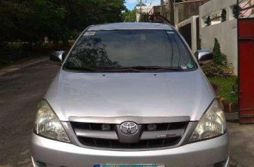 Toyota Innova 2005 MT Gas for sale   ​fully loaded