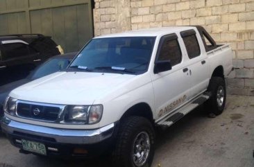 Like new Nissan Frontier for sale