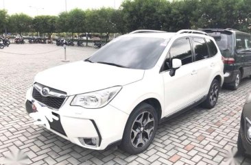 2013 Subaru Forester 2.0 XT pearl white