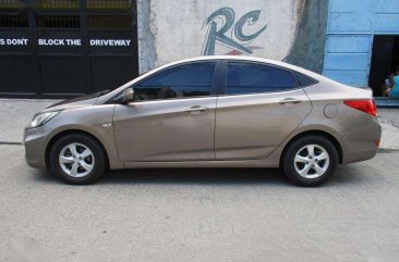 2012 HYUNDAI ACCENT 1.4 - automatic transmission . super FRESH