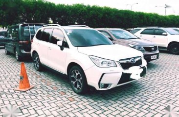 2013 Subaru Forester 2.0 XT pearl white