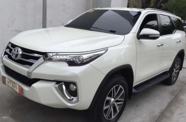 2017 Toyota Fortuner V DIESEL 4x2 AT Top of the line