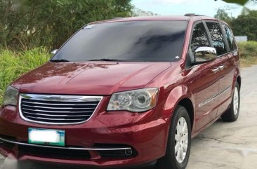 2013 Chrysler Town and Country vs 2012 2011 2010