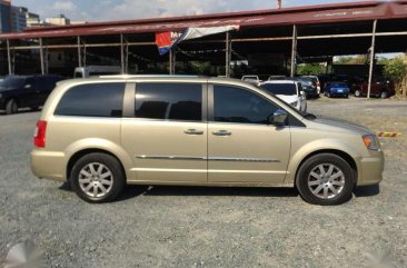 Good as new Chrysler Town And Country 2012 for sale