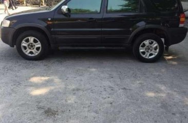 Ford Escape 2004 for sale  ​ fully loaded