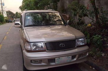 Good as new Toyota Revo 2002 for sale