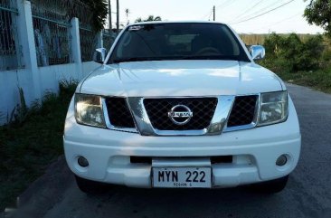 Good as new Nissan Navara 2009 for sale