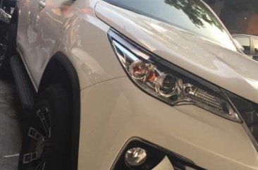 2017 Toyota Fortuner G automatic freedom white for sale 