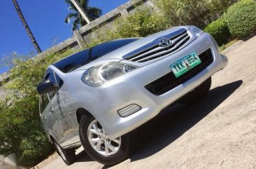 2012 Toyota Innova E Cebu Unit DIESEL MT for sale 