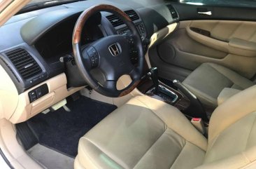 Almost brand new Honda Accord Gasoline 2006 for sale 