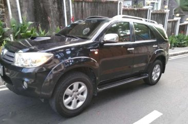 Toyota Fortuner 2010 Diesel AT 4x4 FOR SALE