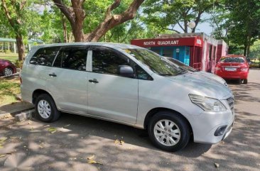 2014 Toyota Innova 2.5 E MT White For Sale 