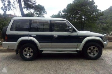 Mitsubishi Pajero Matic 4x4 1993 Silver For Sale 