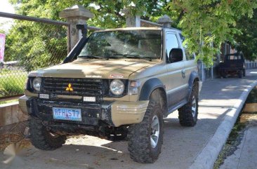 Mitsubishi PAJERO 3door for sale 