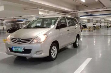 Toyota Innova E 2012 for sale 