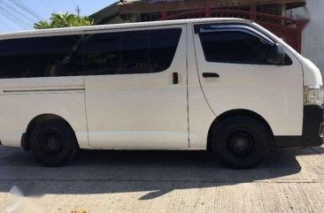 Toyota Commuter Van 2013 White For Sale 