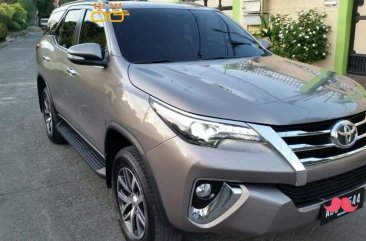 Toyota Fortuner V AT 2017 for sale 