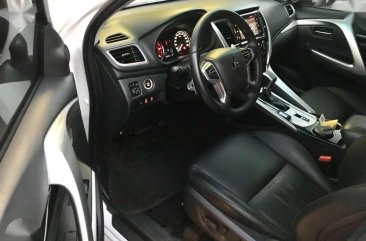 Mitsubishi Montero SPORT GLS 4X2 AT 2016 Premium Fortuner MUX Santa Fe