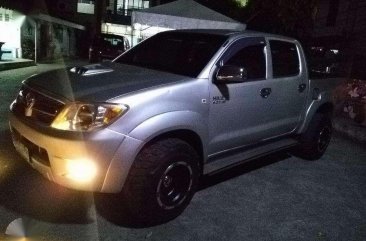Toyota Hilux 2006 4x4 Top of the Line For Sale 