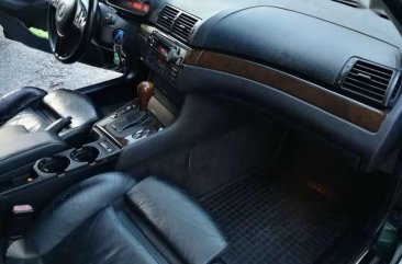 BMW 325i AT 2001 Black Well Maintained For Sale 