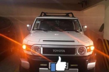 Toyota FJ Cruiser 2015 White SUV For Sale 