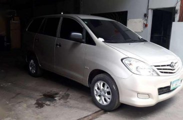 FOR SALE Toyota Innova e 2009