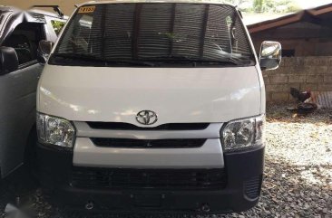 2017 Toyota Hiace 3.0 Commuter manual