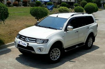 Mitsubishi montero 2010 model