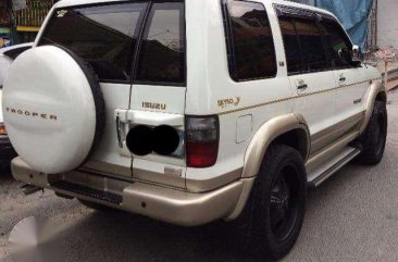 FOR SALE ISUZU Trooper local 2002 model