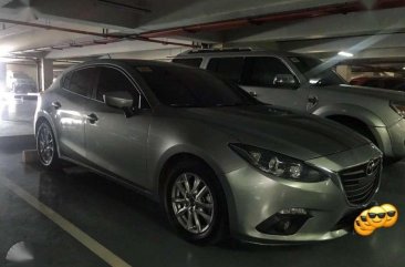 2016 Mazda 3 hb sky-active 1.5 At FOR SALE 