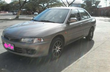 1999 Mitsubishi Lancer GL pizza tailight