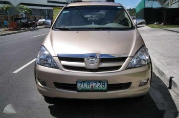 Toyota Innova DIESEL G MT 1st Owned 2006