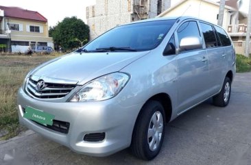 Toyota Innova 2.0 for sale 