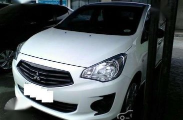 Grab Mitsubishi Mirage G4 MT white 2016 No assume balance