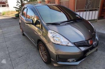 Honda Jazz 2012 top of the line AT FOR SALE 