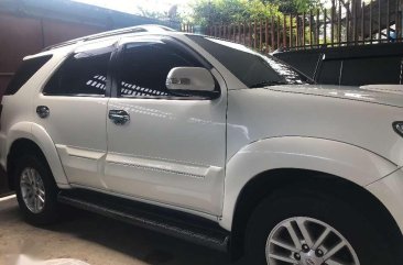 Toyota Fortuner V Variant AT Diesel 2013